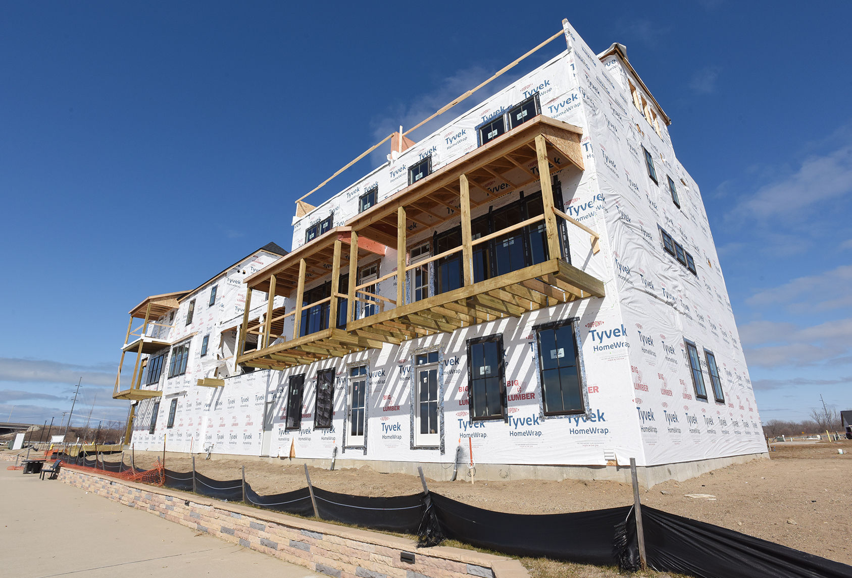 210306-HP-housing-construction2-photo.jpg